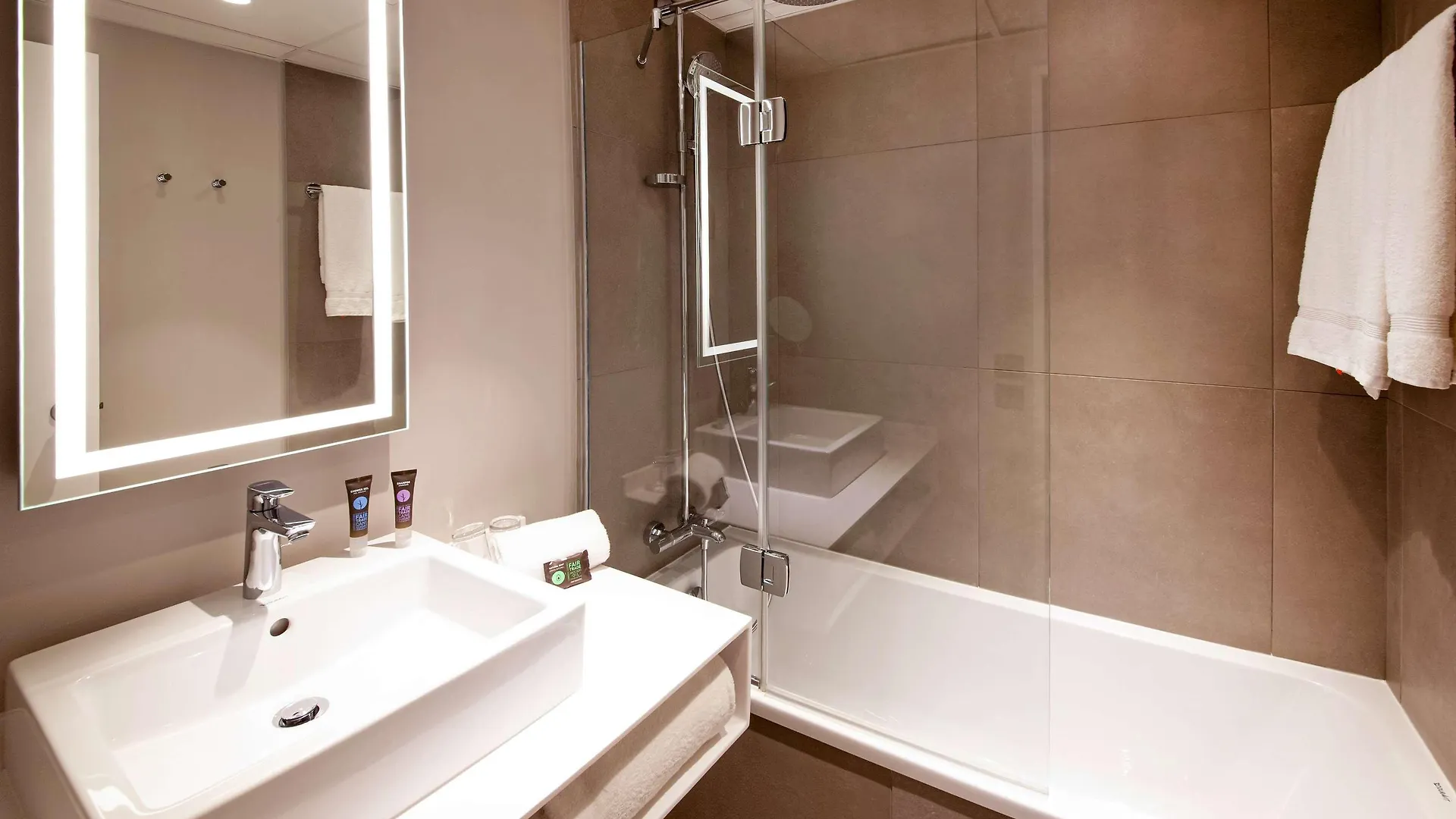 Novotel Clermont-Ferrand Hotel